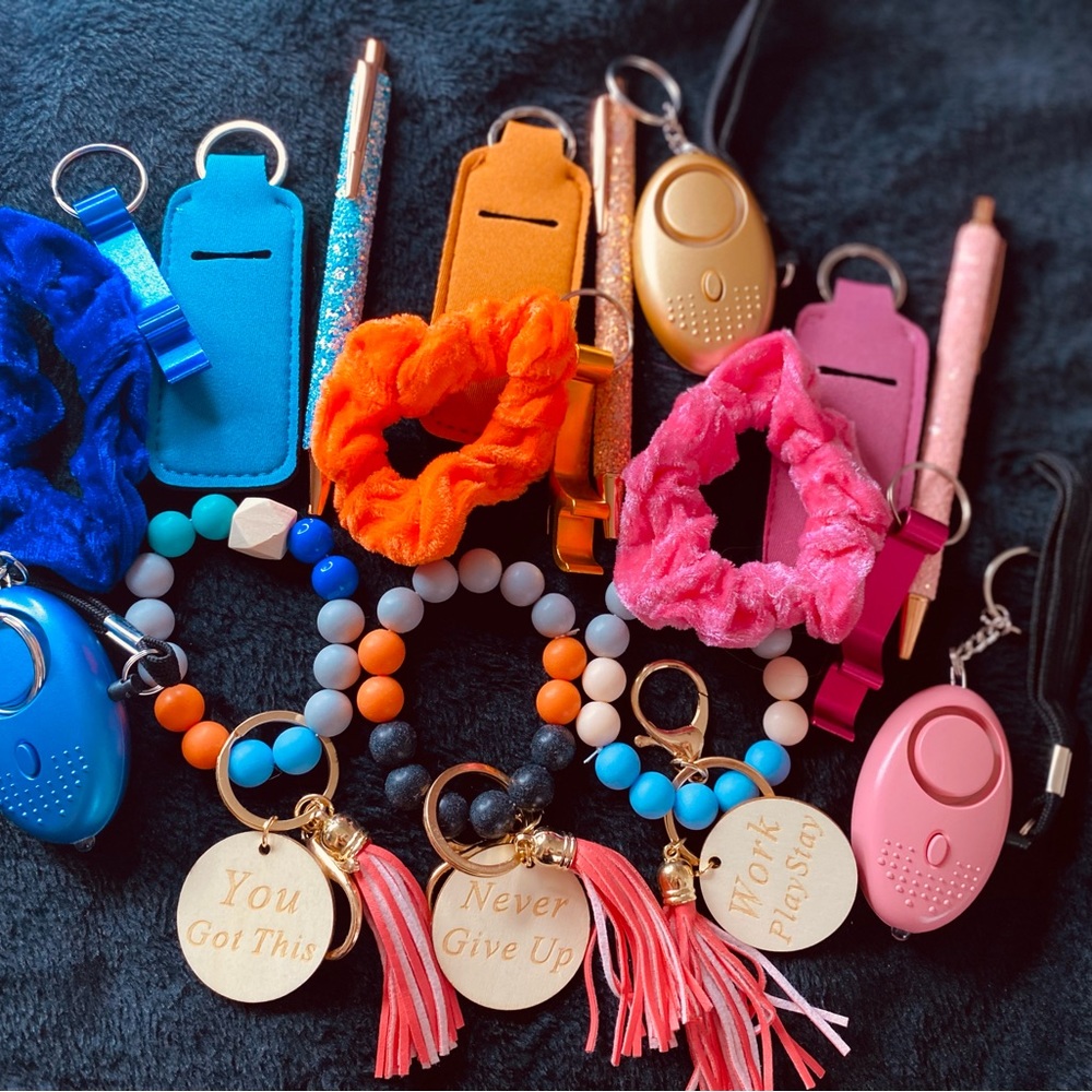 Safety keychains with accessories